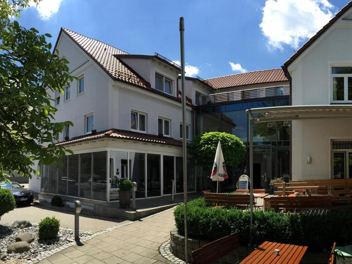 Gruener Baum Garni Hotel Krumbach Exterior foto
