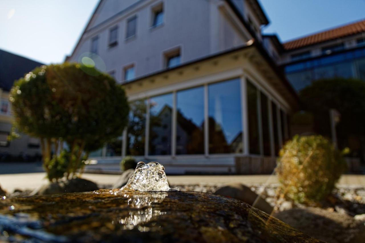 Gruener Baum Garni Hotel Krumbach Exterior foto