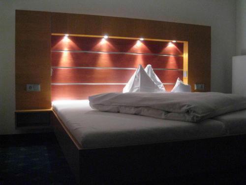 Gruener Baum Garni Hotel Krumbach Quarto foto